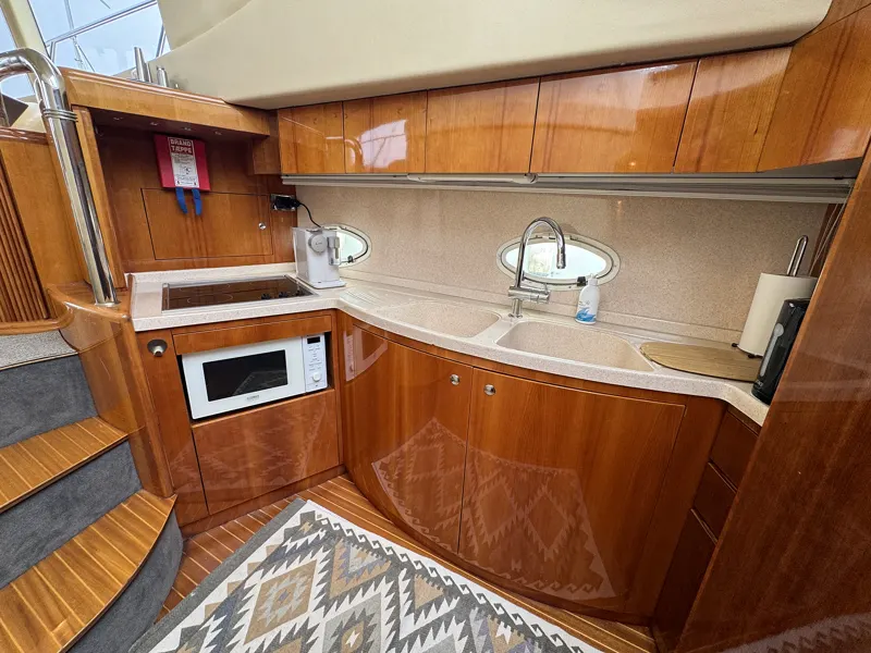 Azimut 46 innan 8