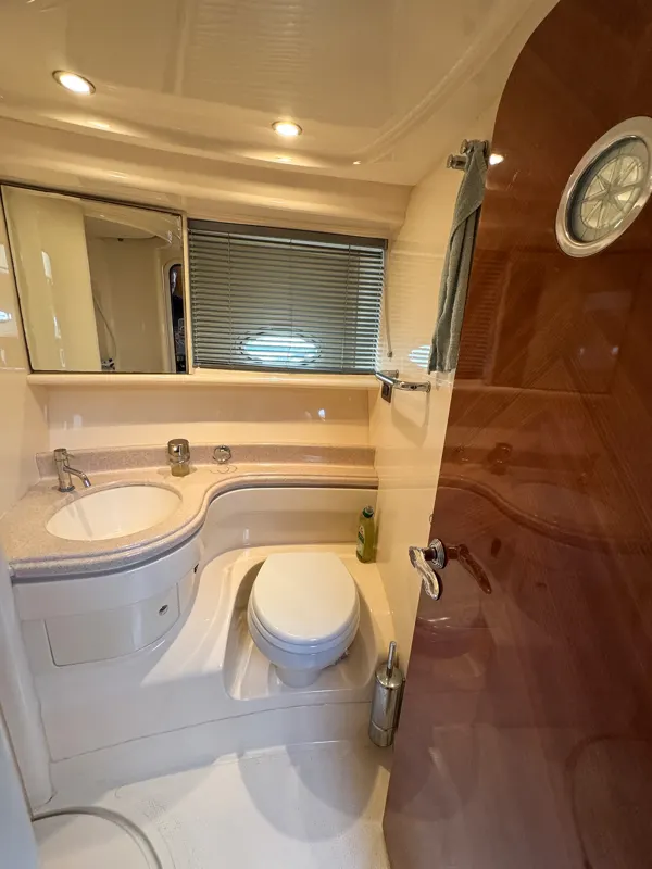Azimut 46 innan 11