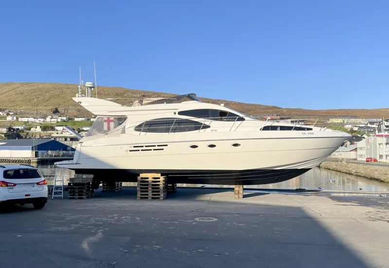 Azimut 46 uttan 8
